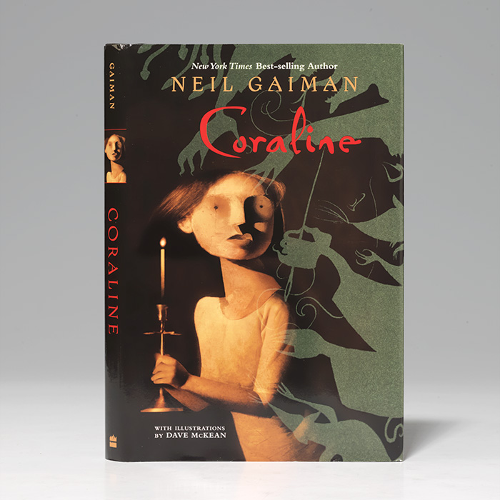 Coraline: Gaiman, Neil, McKean, Dave: 9780380807345: : Books